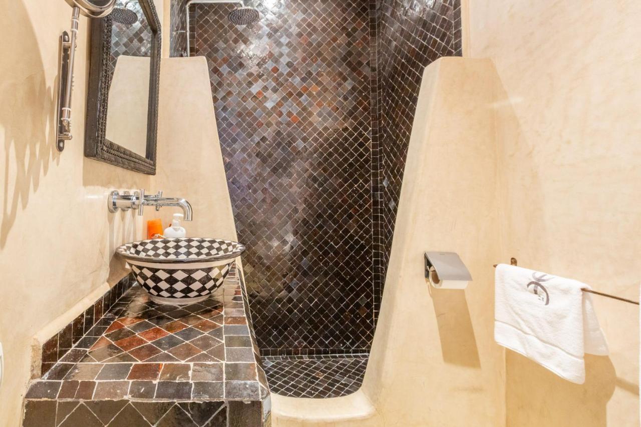 "Le 21", Exclusive Luxury Duplex 400M From Jemaa El Fna Place -Hammam-Jacuzzi-Koutoubia View-Roof Terrace -Speed Wifi Marrakesh Exterior photo